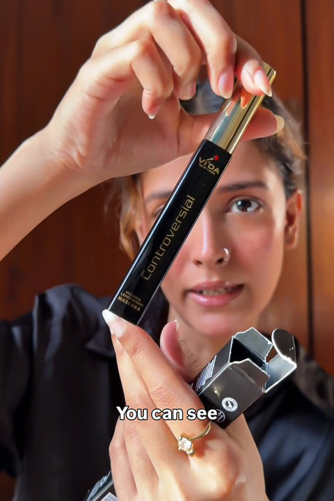 Place the wand at the roots of your lashes.